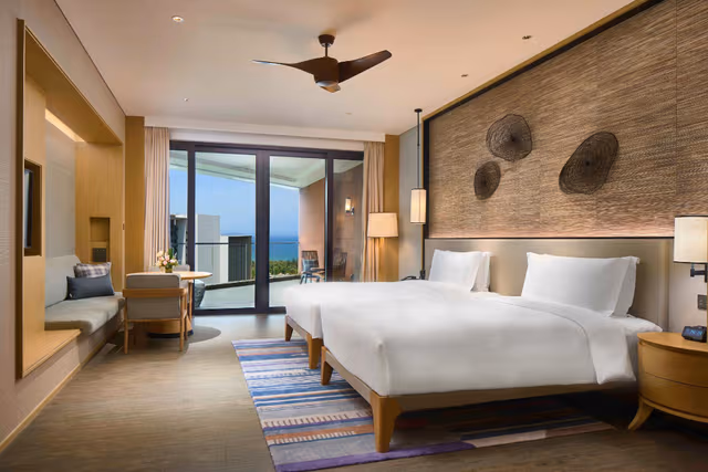 2 Double Beds Standard Oceanfront