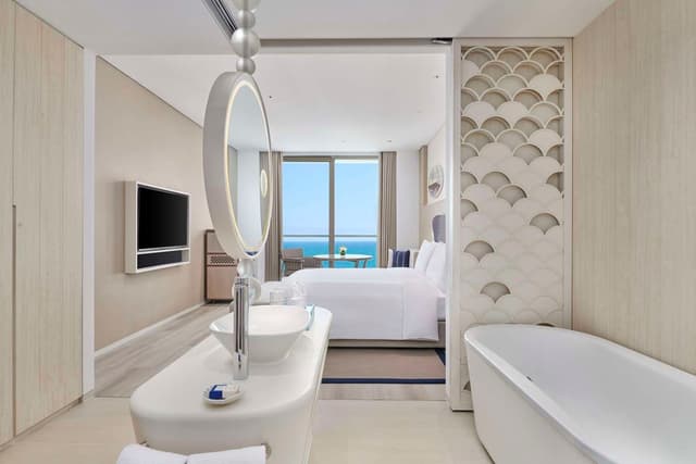 KING PREMIUM ROOM OCEAN VIEW