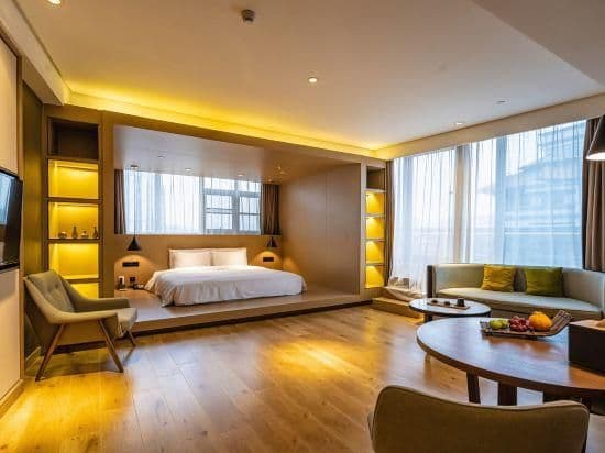 Zen Suite - Courtyard-View