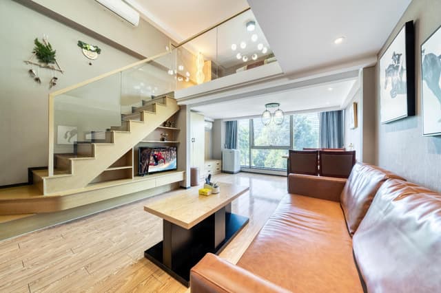 Deluxe Loft