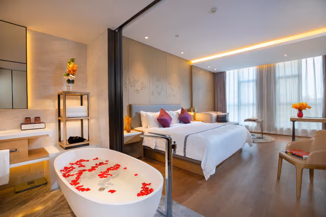 Deluxe Queen Room
