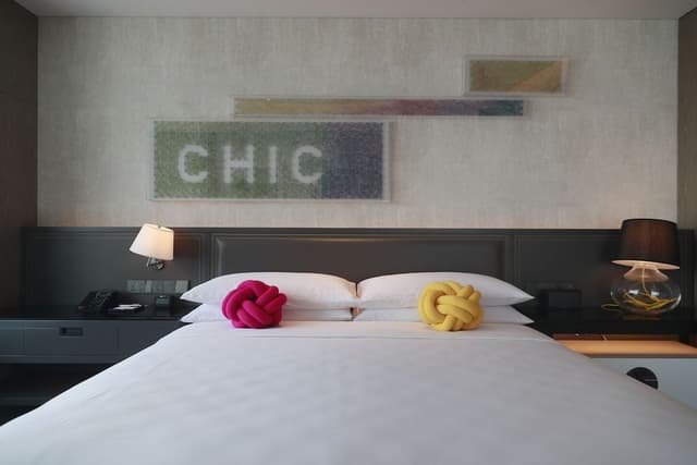 Club Suite, 1 King Bed, City View