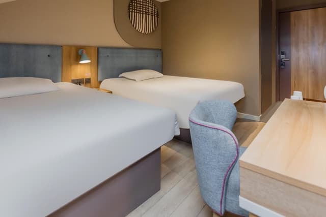 HOM - Twin Bed Room A
