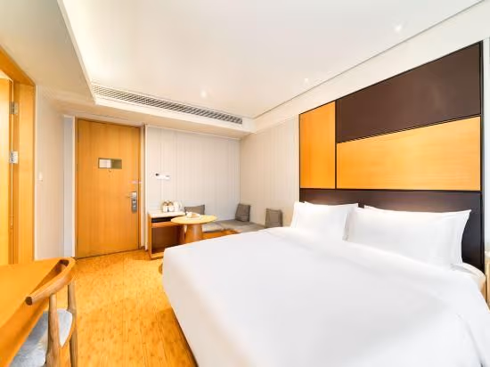 Superior Memory Foam Queen Room
