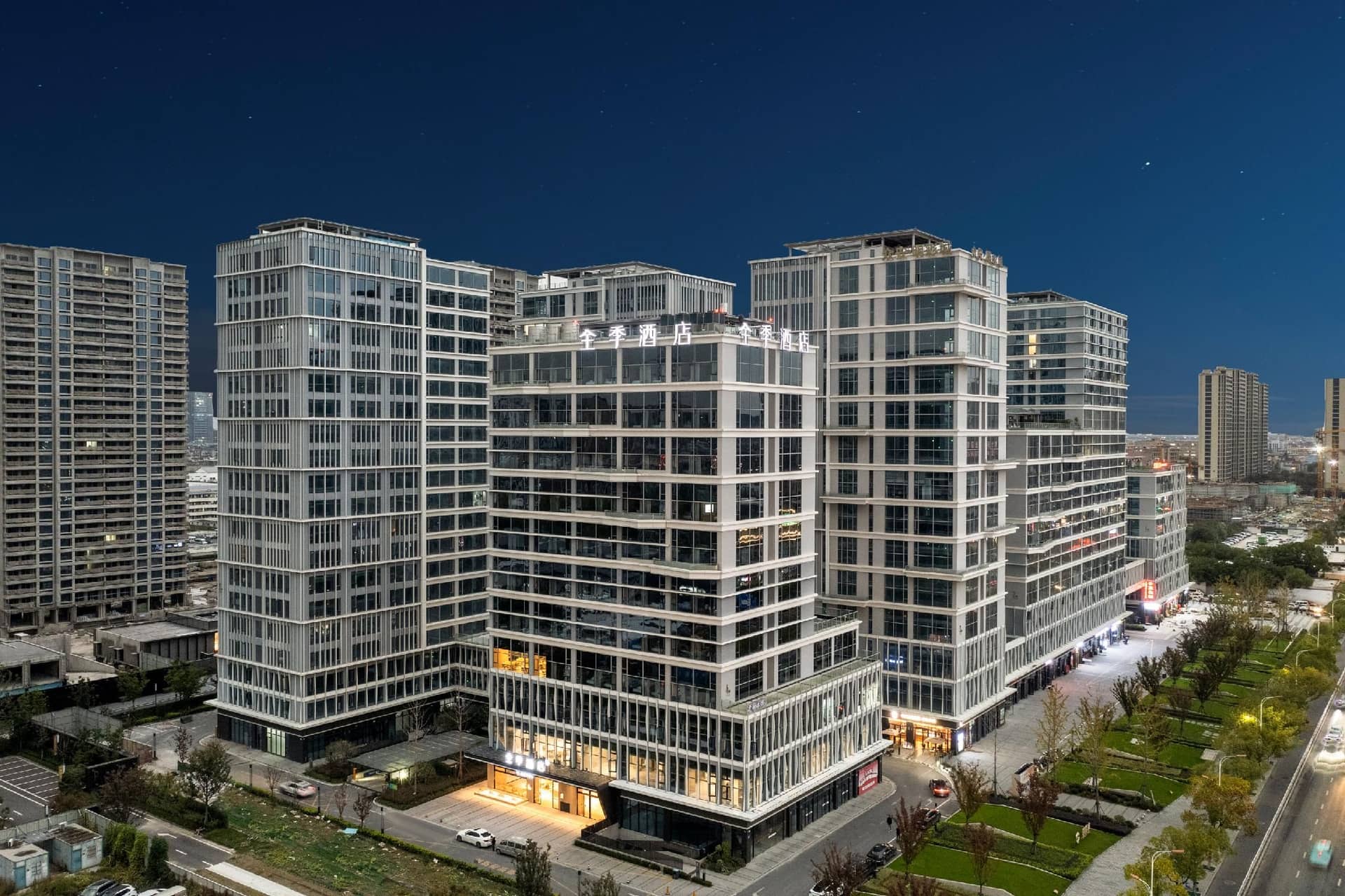 Ji Hotel Hangzhou Xiaoshan Xinhan Road Metro Station Ji Hotel Hangzhou Xiaoshan Xinhan Road Metro Station