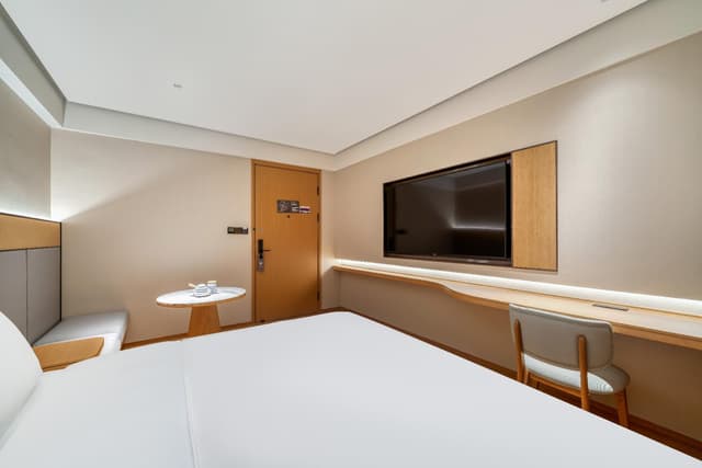 Huazhu - Superior BedRoom