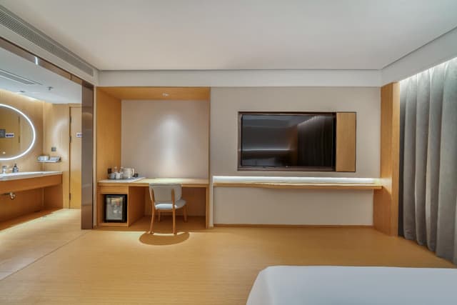 Huazhu - Business Bed Room