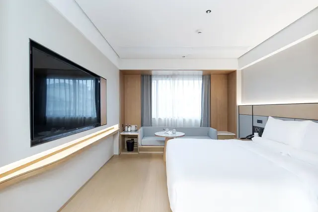 Huazhu - Destress Superior Bed Room