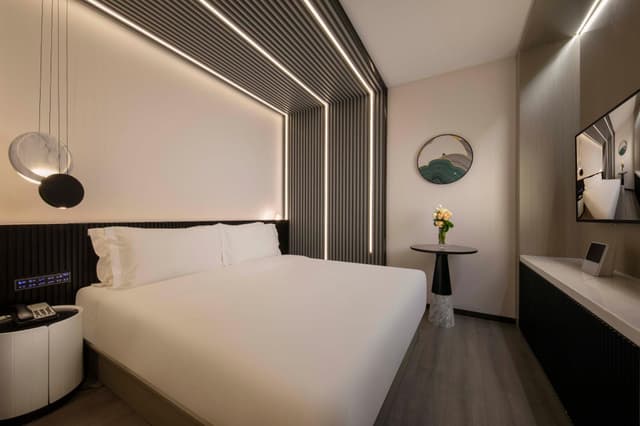 Huazhu - Modern Time Theme Room
