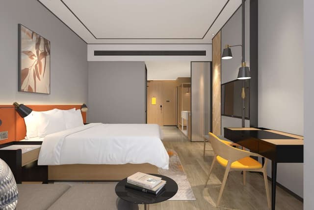KING GUEST ROOM HIGH FLOOR