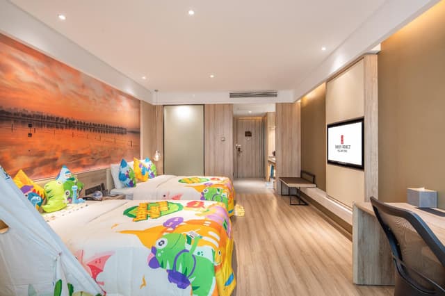 Rezen - Little Dinosaur Theme Room