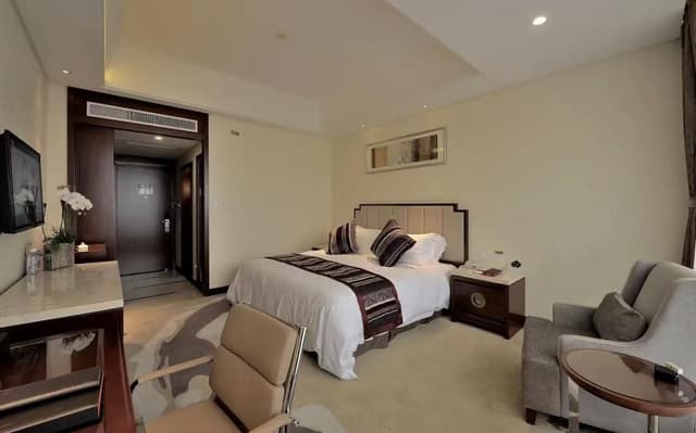 Superior King Room