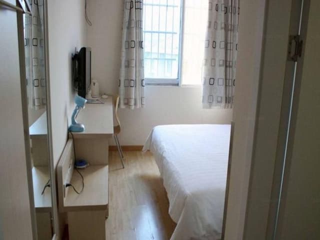 Corporate Twin, Guest room, 2 Twin/Single Bed(s), City view