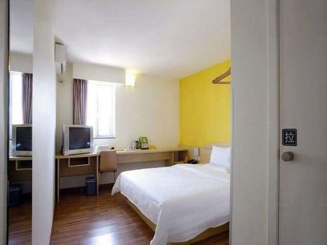 Corporate Twin, Guest room, 2 Twin/Single Bed(s), City view