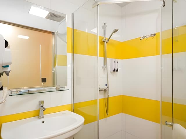 Economy Room