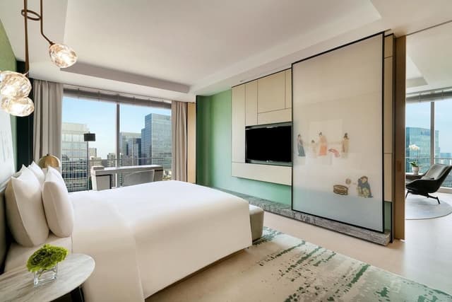 Standard Suite, 1 King Bed (Superior Suite)