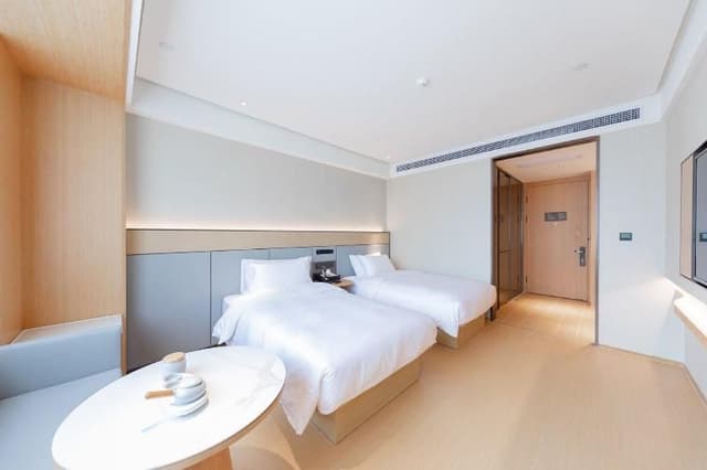 Memory Foam Twin Room
