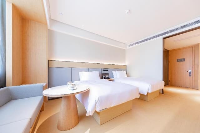 Memory Foam Twin Room