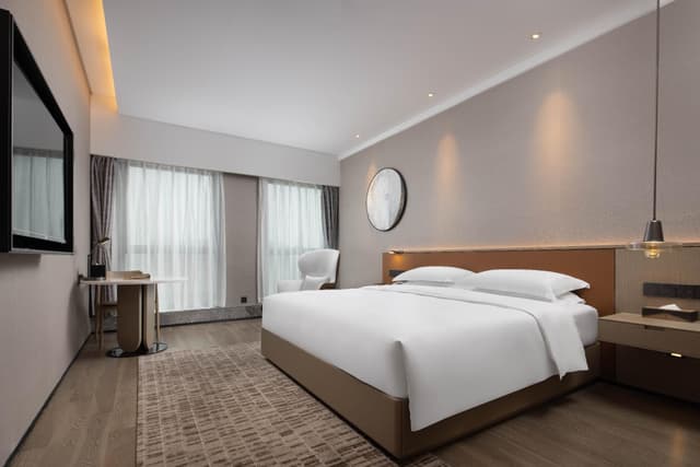 Executive King Room