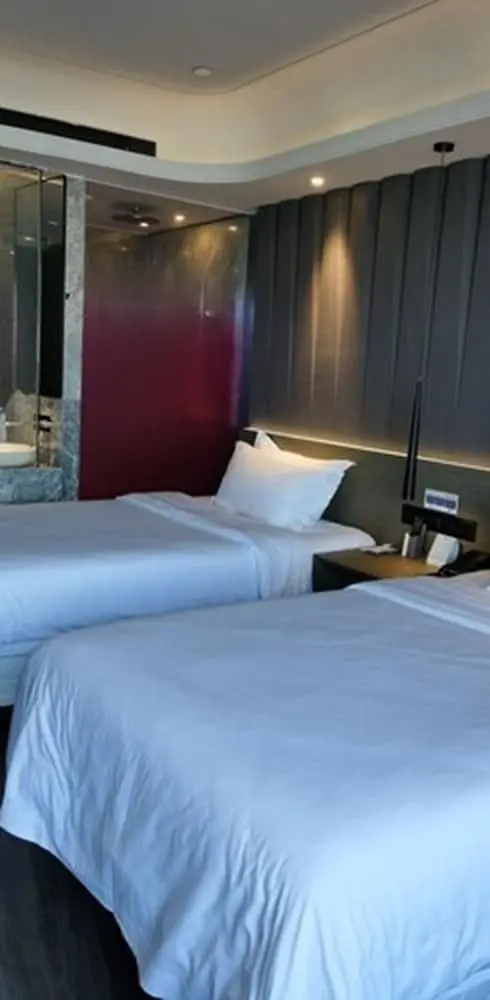 Deluxe Room, 2 Twin Beds, River View