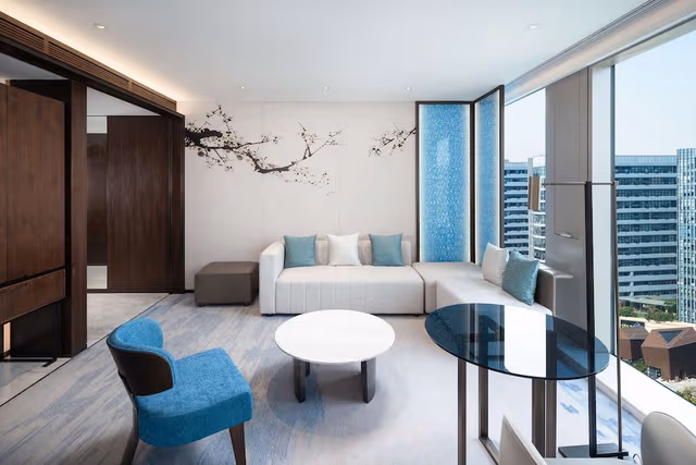 Deluxe Suite