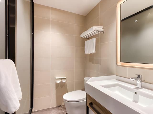 Superior Queen Room