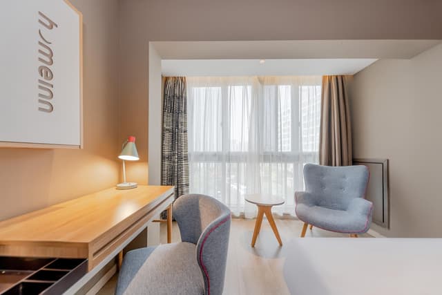 Busiess 1 Bed Room A