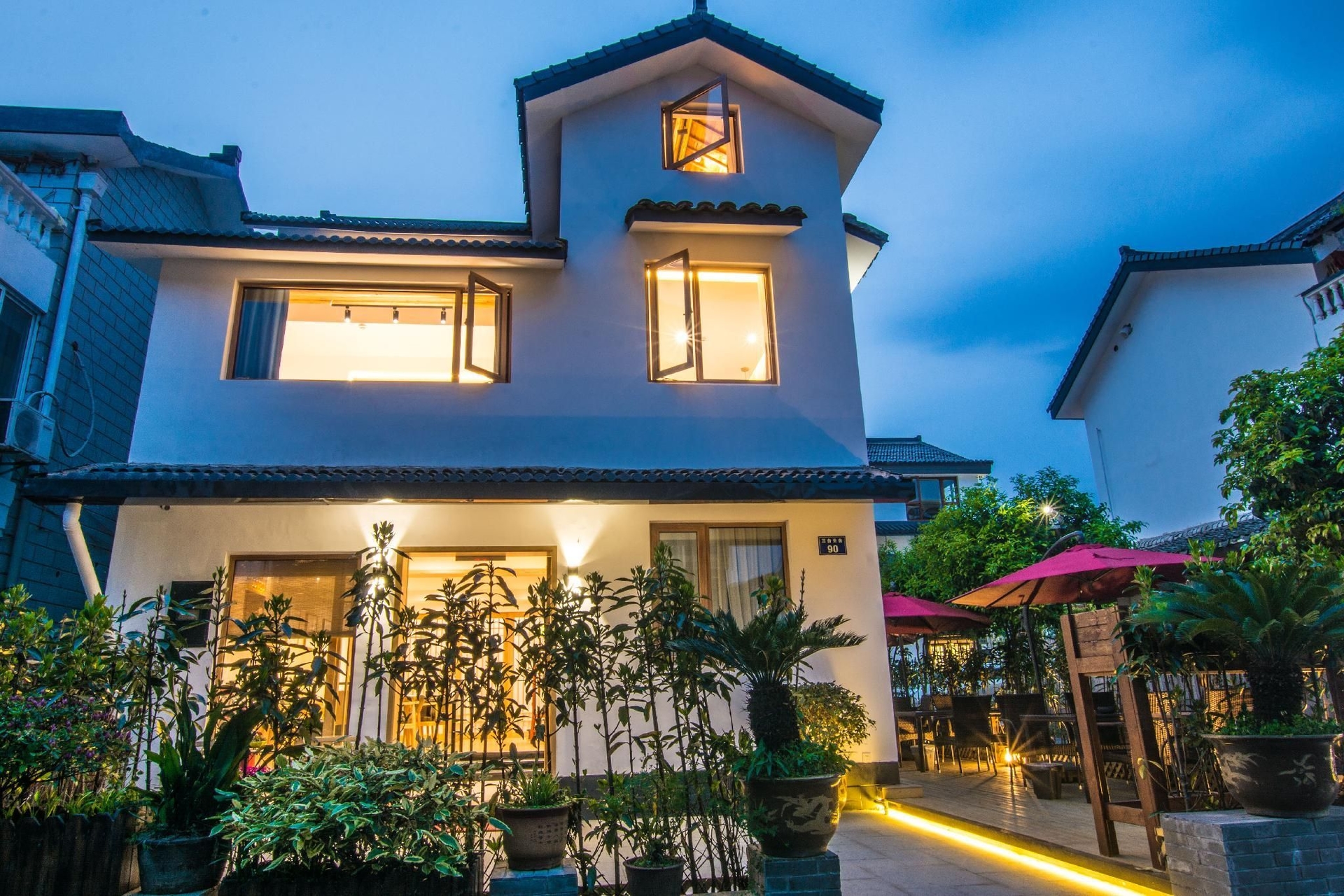 แฮนด์เช็ก โฮสเทล (Handshake Hostel)0
