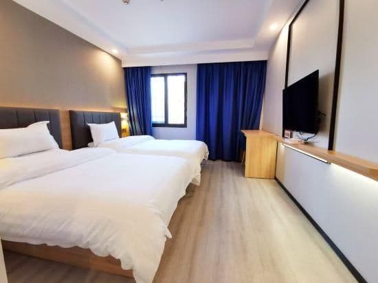 Featured Twin Room