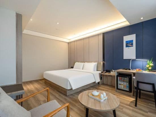 Parent-child suite