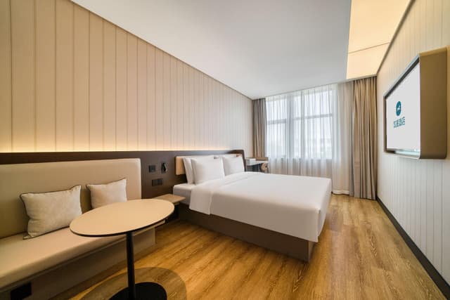 Huazhu - Superior BedRoom