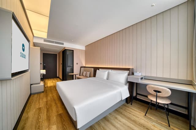 Huazhu - Superior BedRoom