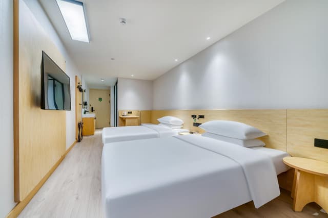 Huazhu - Quwei Plywood Twin Bed Room