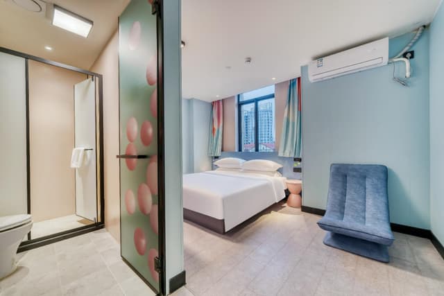 Huazhu - Colorful Candy 1 Bed Room