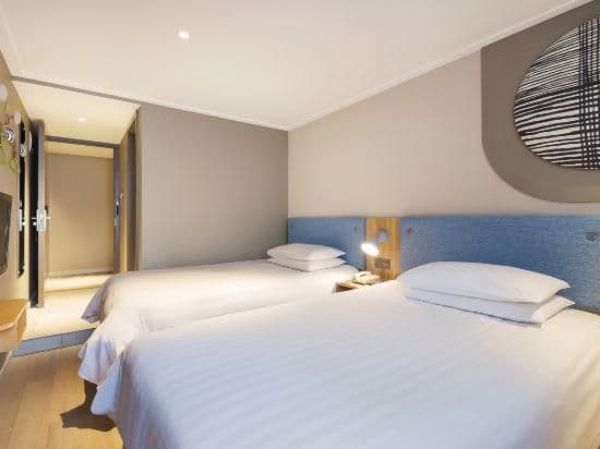 HOM - Twin Bed Room