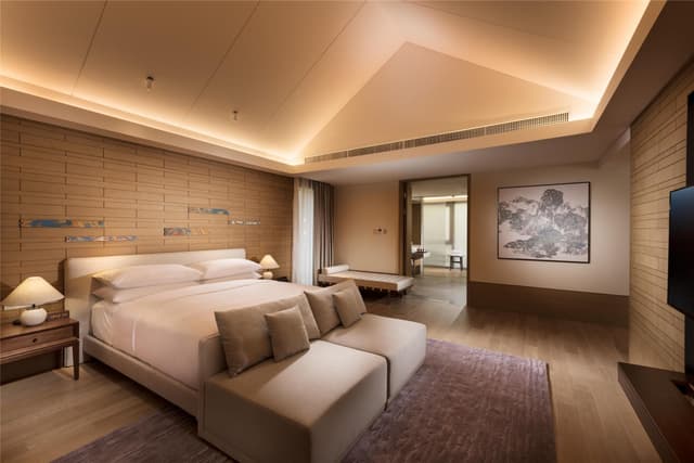 KING THREE BEDROOM DUPLEX VILLA