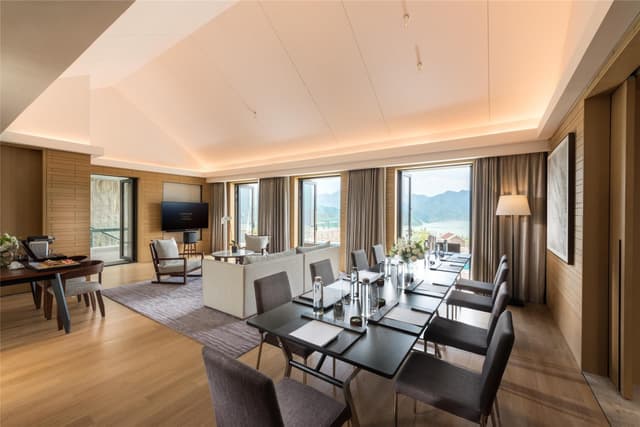 KING THREE BEDROOM DUPLEX VILLA
