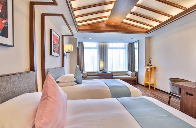 Four Seasons Family Room