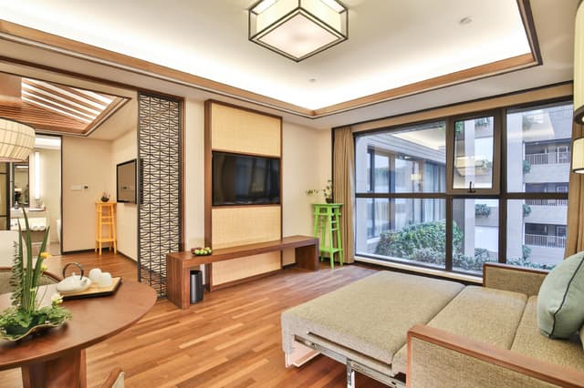 Queen Suite