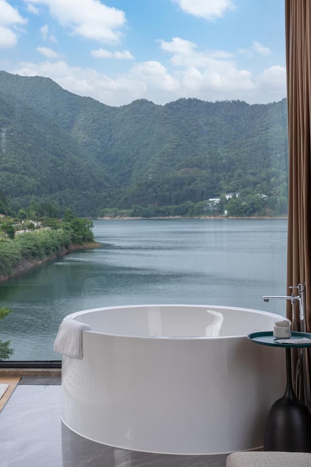 Suite Room