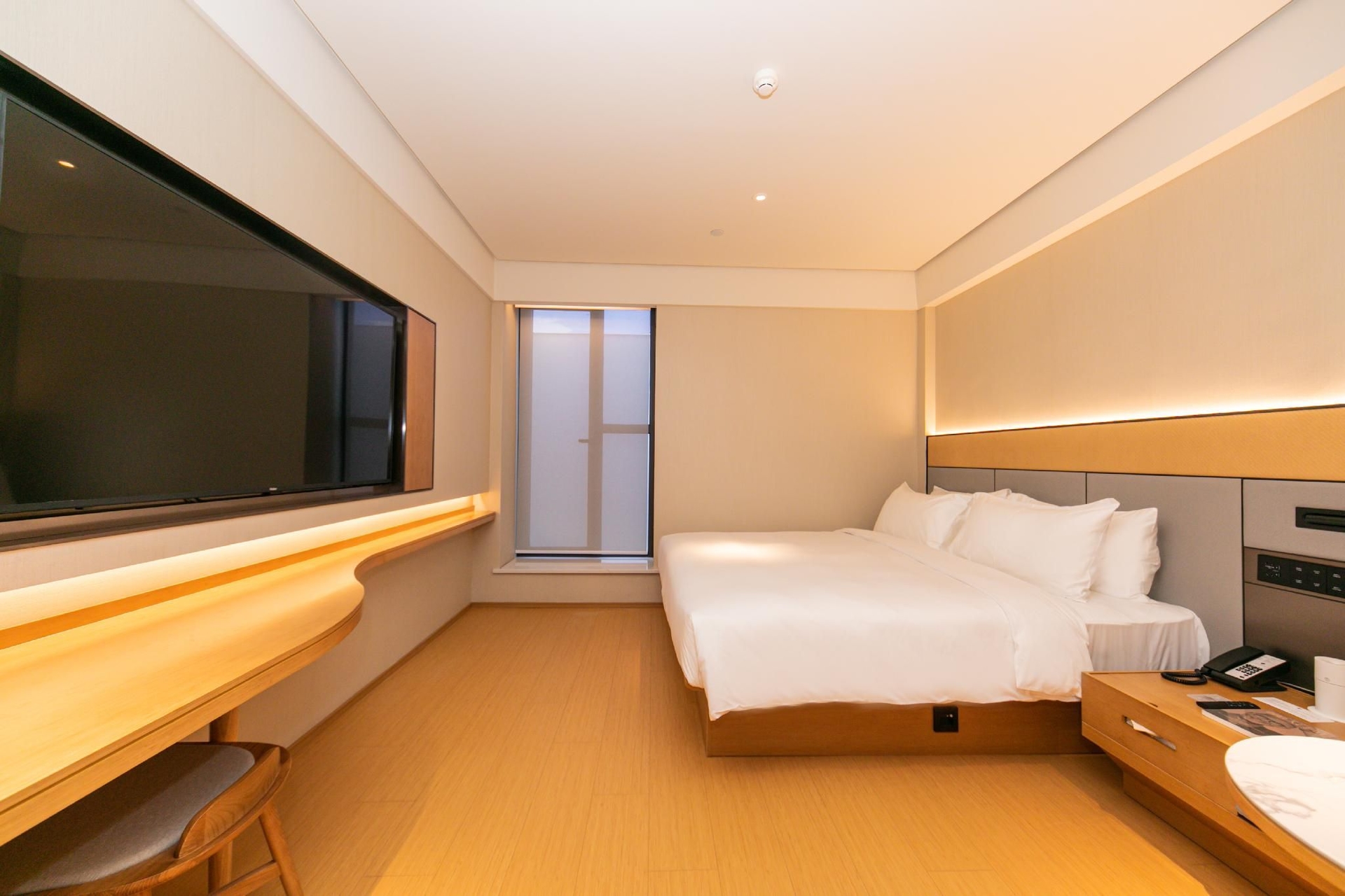 จิ โฮเทล หางโจว เมืองหยุนฉี ศูนย์การประชุมและนิทรรศการ (Ji Hotel Hangzhou Yunqi Town Convention and Exhibition Center)2