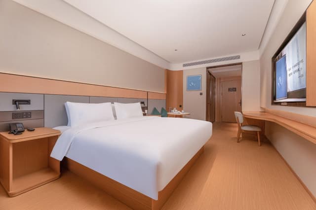 Huazhu - Superior 1 Bed Room