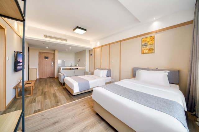Family Room for 4 Adults