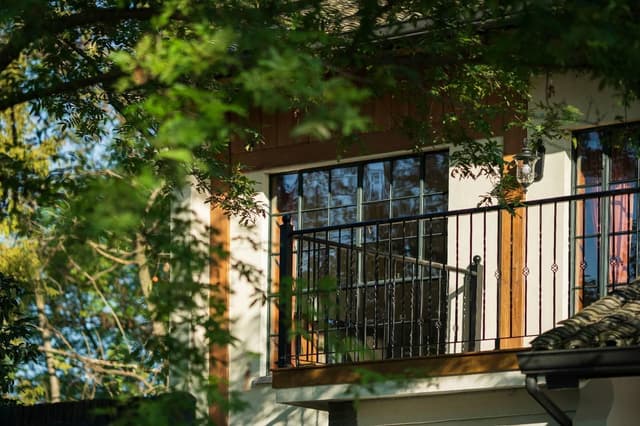 Lake Villa