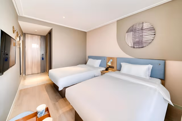 Twin Room with View