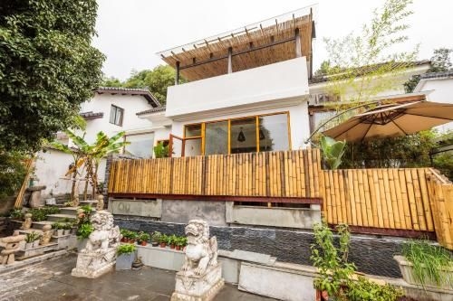 โรงแรมดัง ซี เกสต์ เฮาส์ หางโจว (Dans Sea Guest House Hangzhou)0