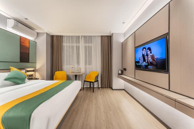 Business King Room