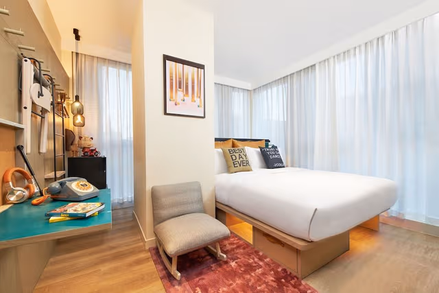 Standard Room, 1 King Bed (Urban)
