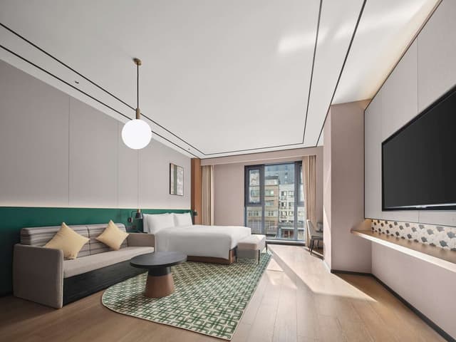 KING DELUXE ROOM