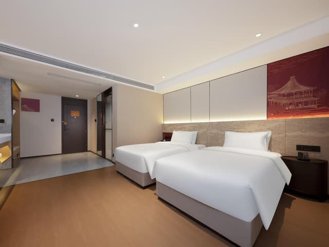 Huazhu - Business Twin Room